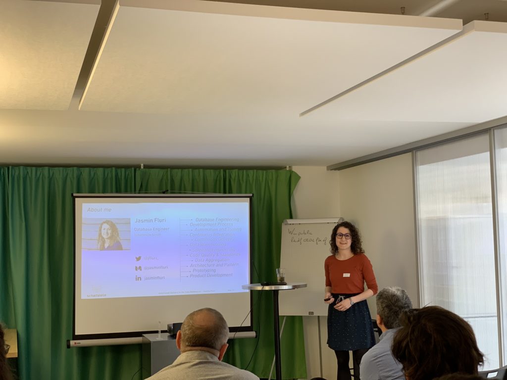 Jasmine Fluri presenting at SOUG 2019 in Lausanne